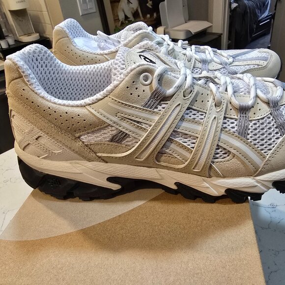 Asics Sportstyle Gel-Sonoma 15-50 White Grey Running Shoes 1201A438-101 Men 10.5 - Picture 1 of 15